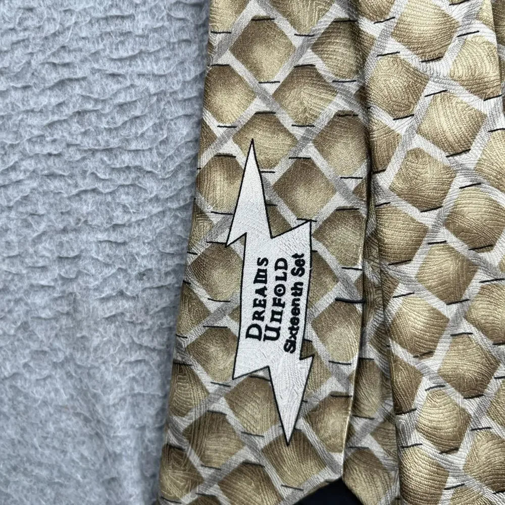 Grateful Dead Necktie Silk Dreams Unfold Sixteenth Set Beige Geometric Tie
